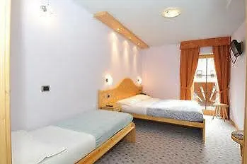 Hotel Valeria Livigno 3*,