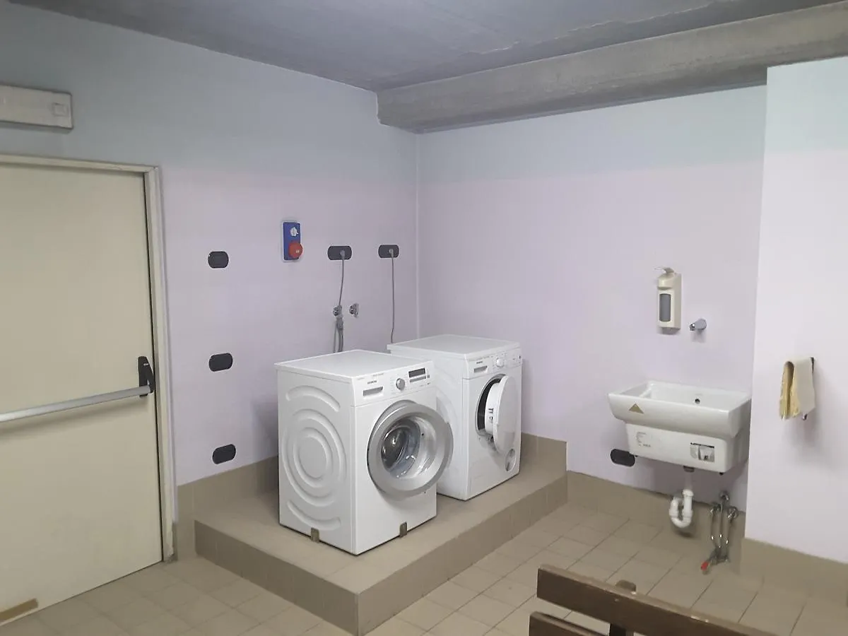 ליביניו Hotel Valeria 3*,