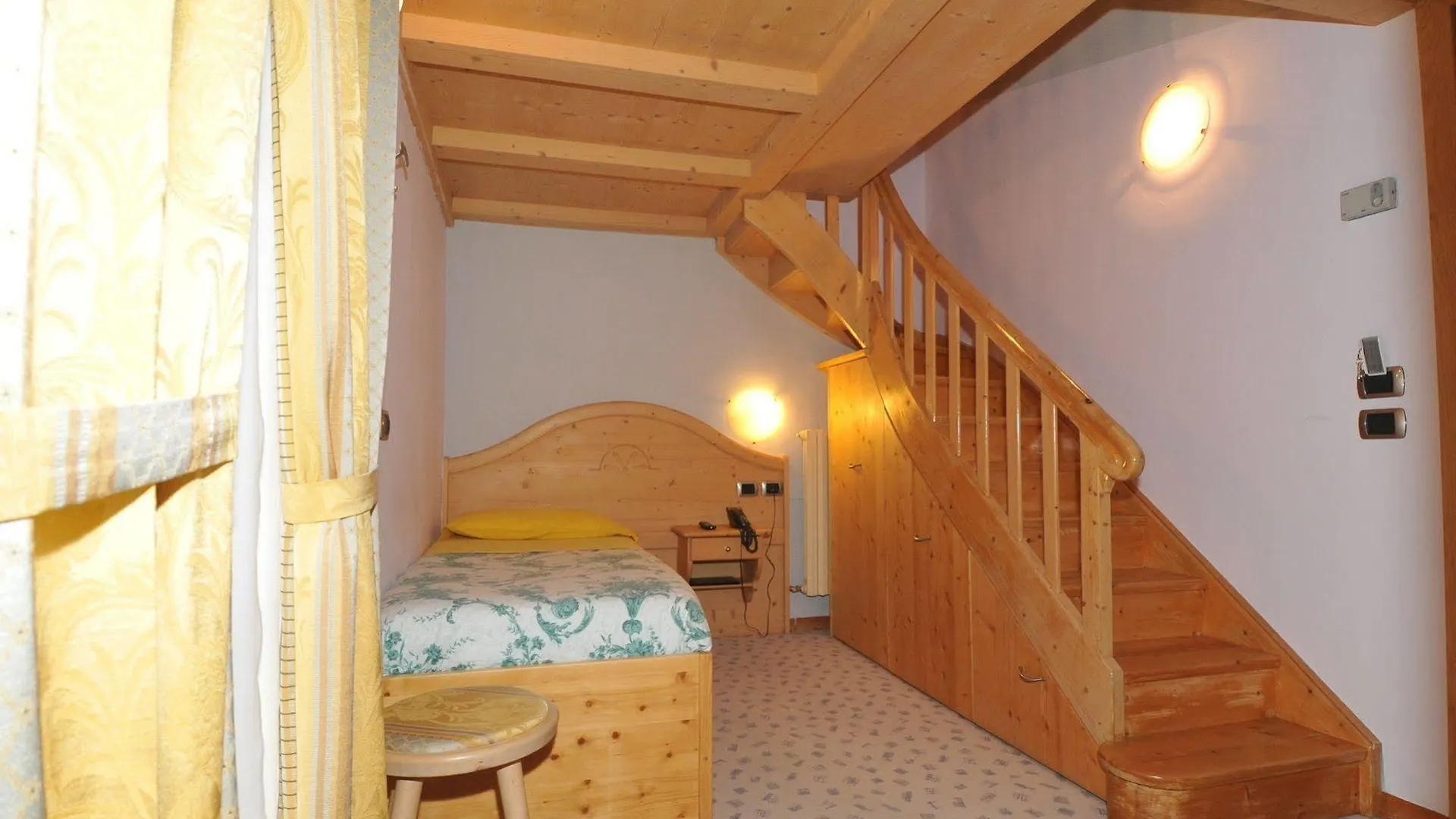 ליביניו Hotel Valeria
